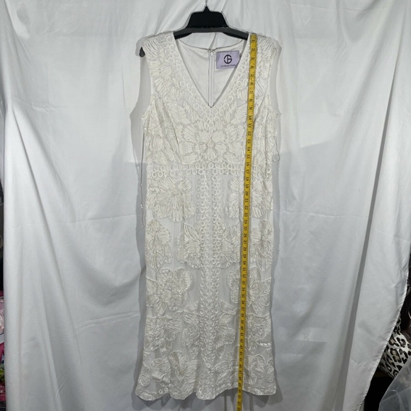 NEW JS Collections [ 16 ]‎ Beaded V-Neck Midi Dress in White - Picture 5 of 12